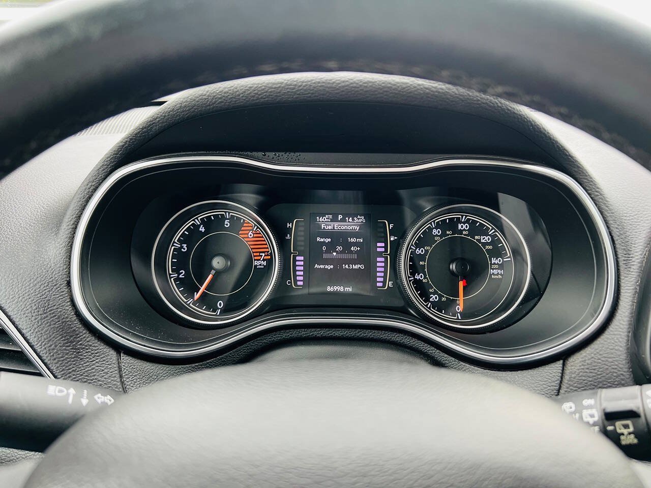 Used 2019 Jeep Cherokee Latitude Plus w/ Cold Weather Group AWD/4WD image 15