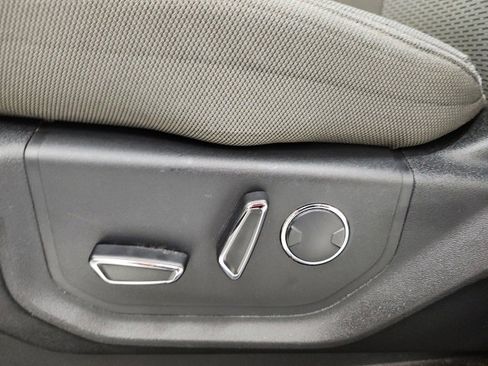 Used 2018 Ford F150 XLT w/ Equipment Group 302A Luxury image 14