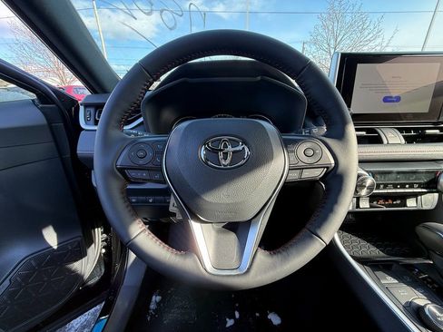 New 2025 Toyota RAV4 SE image 7