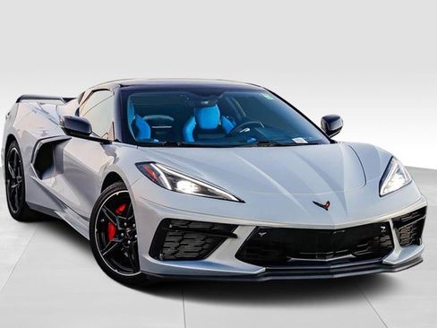 Used 2022 Chevrolet Corvette Stingray w/ Z51 Performance Package image 2