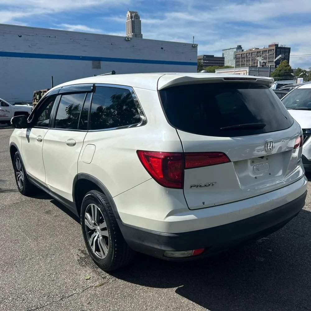 Used 2017 Honda Pilot EX-L image 5