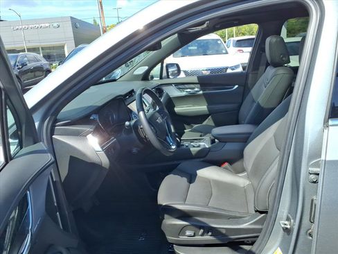 Certified 2024 Cadillac XT6 Premium Luxury w/ LPO, Floor Liner Package image 26