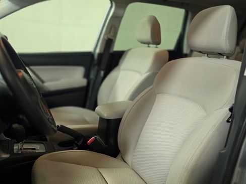 Used 2015 Subaru Forester 2.5i Premium w/ All-Weather Package image 17