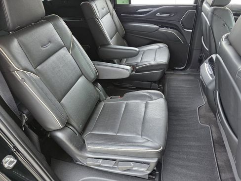 Used 2022 Cadillac Escalade ESV Sport w/ Touring Package image 29