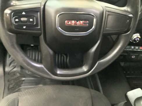 Used 2019 GMC Sierra 1500 4x4 Crew Cab w/ Convenience Package image 15