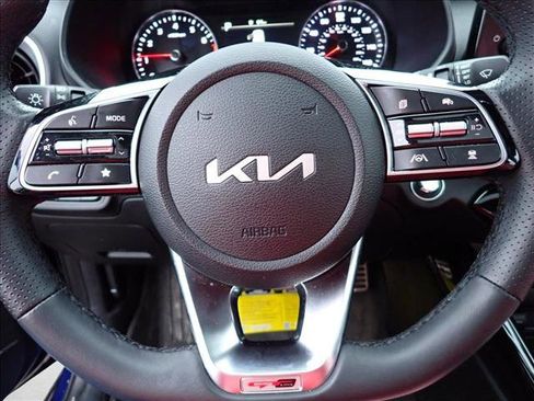 Used 2024 Kia Forte GT-Line w/ GT-Line Premium Package image 12