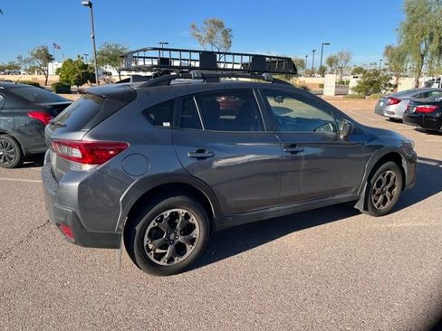 Used 2022 Subaru Crosstrek 2.0i Premium image 5