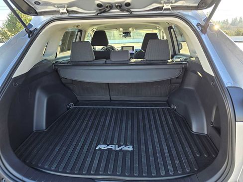 Certified 2025 Toyota RAV4 LE image 18
