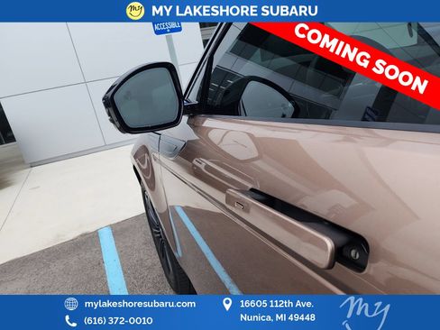 Used 2024 Land Rover Range Rover Evoque Dynamic SE AWD/4WD image 8
