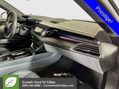 Used 2022 Audi e-tron GT Prestige w/ Prestige Package AWD/4WD image 30