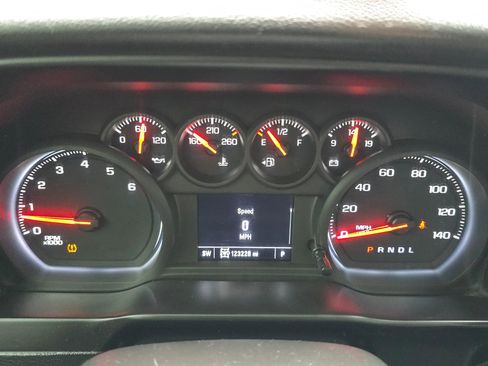 Used 2019 Chevrolet Silverado 1500 Custom Trail Boss w/ Custom Convenience Package image 21