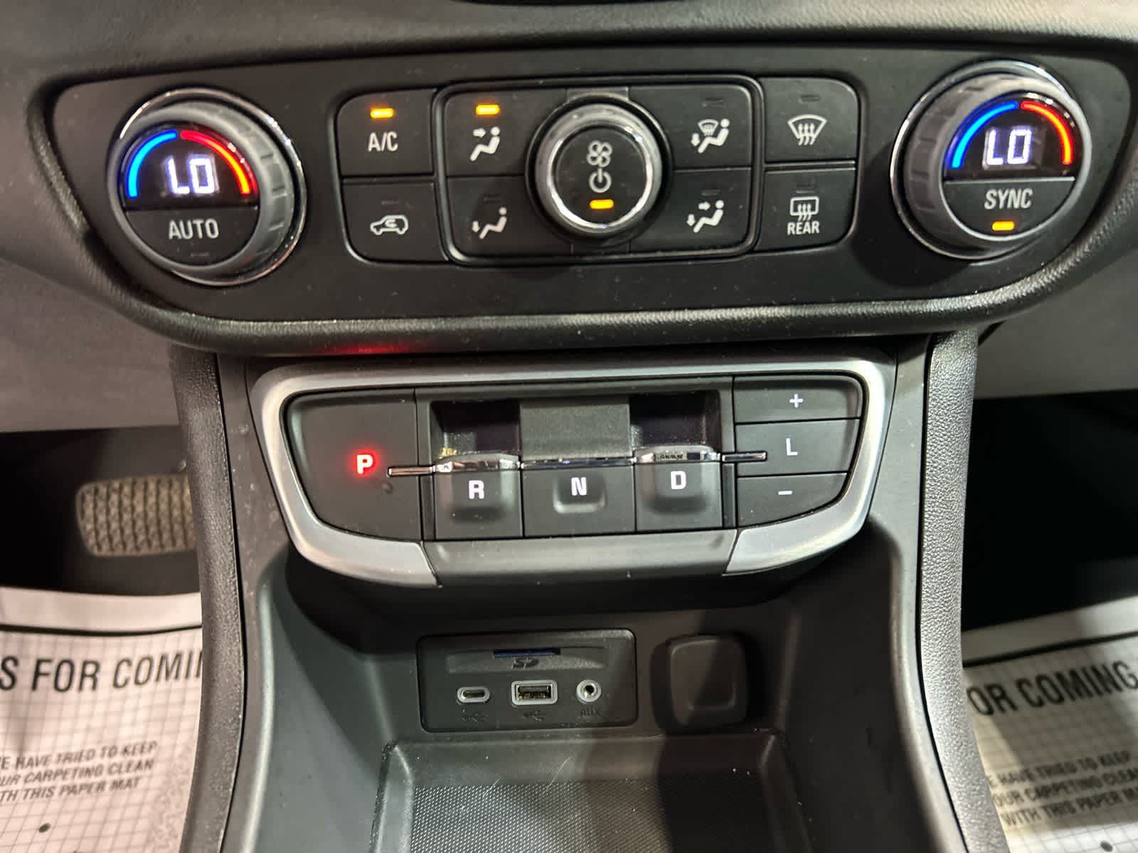 Used 2024 GMC Terrain SLT w/ Elevation Edition AWD/4WD image 6