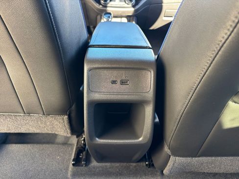 Used 2025 Buick Envista Sport Touring image 24