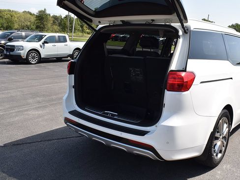 Used 2016 Kia Sedona SX Limited FWD image 28