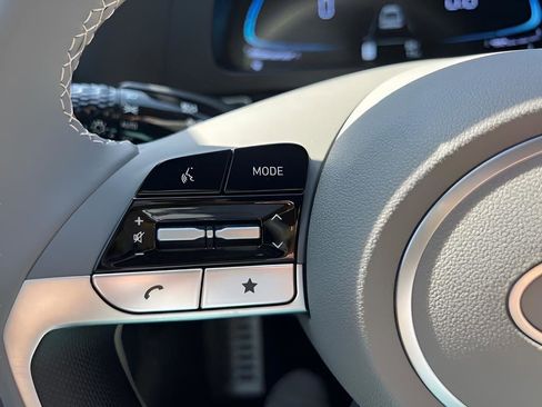 Used 2025 Hyundai Elantra Sport image 23