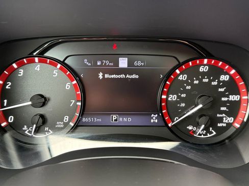 Used 2022 Nissan Frontier PRO-4X w/ Pro-4X Premium Package AWD/4WD image 13