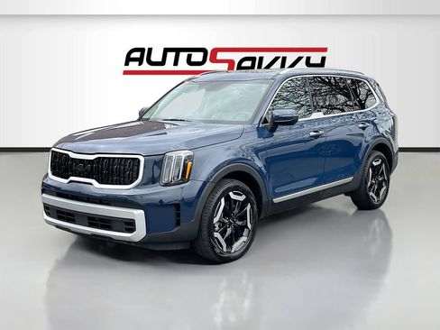 Used 2023 Kia Telluride S w/ S Sunroof Package AWD/4WD image 3