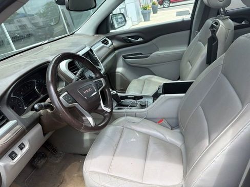 Used 2017 GMC Acadia SLT FWD image 4