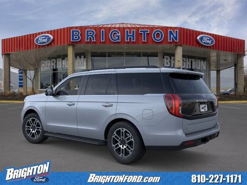Used 2026 Ford Expedition Active AWD/4WD image 6