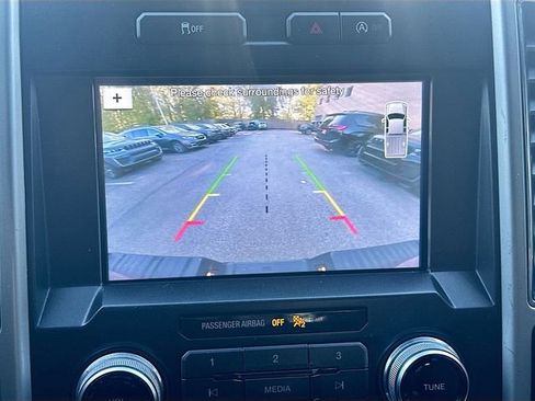 Used 2018 Ford F150 Lariat w/ Equipment Group 502A Luxury AWD/4WD image 15