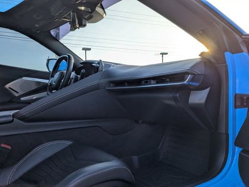 Used 2021 Chevrolet Corvette Stingray Preferred Cpe w/ Z51 Performance Package image 19