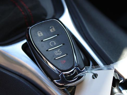 Used 2021 Chevrolet Camaro ZL1 image 32