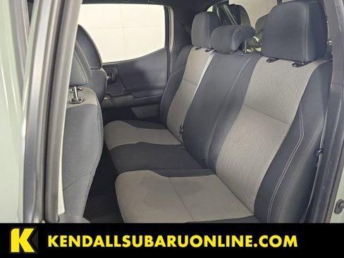 Used 2022 Toyota Tacoma TRD Off-Road image 21