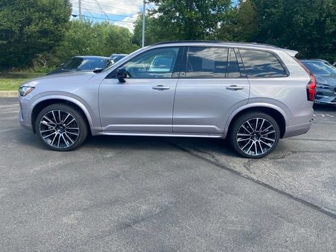 Used 2026 Volvo XC90 B6 Ultra w/ Protection Package AWD/4WD image 8