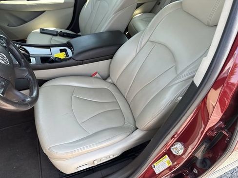Used 2017 Buick LaCrosse Premium w/ Driver Confidence Package #2 AWD/4WD image 15