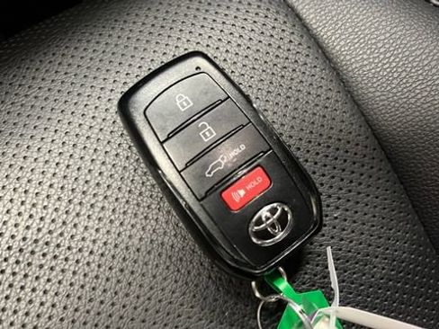 Used 2024 Toyota Grand Highlander AWD Hybrid image 21