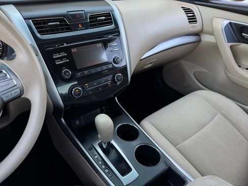 Used 2015 Nissan Altima 2.5 S w/ Power Driver Seat Package FWD image 31