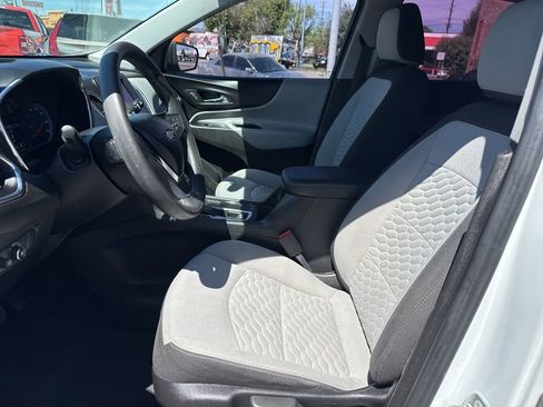Used 2019 Chevrolet Equinox LS image 6