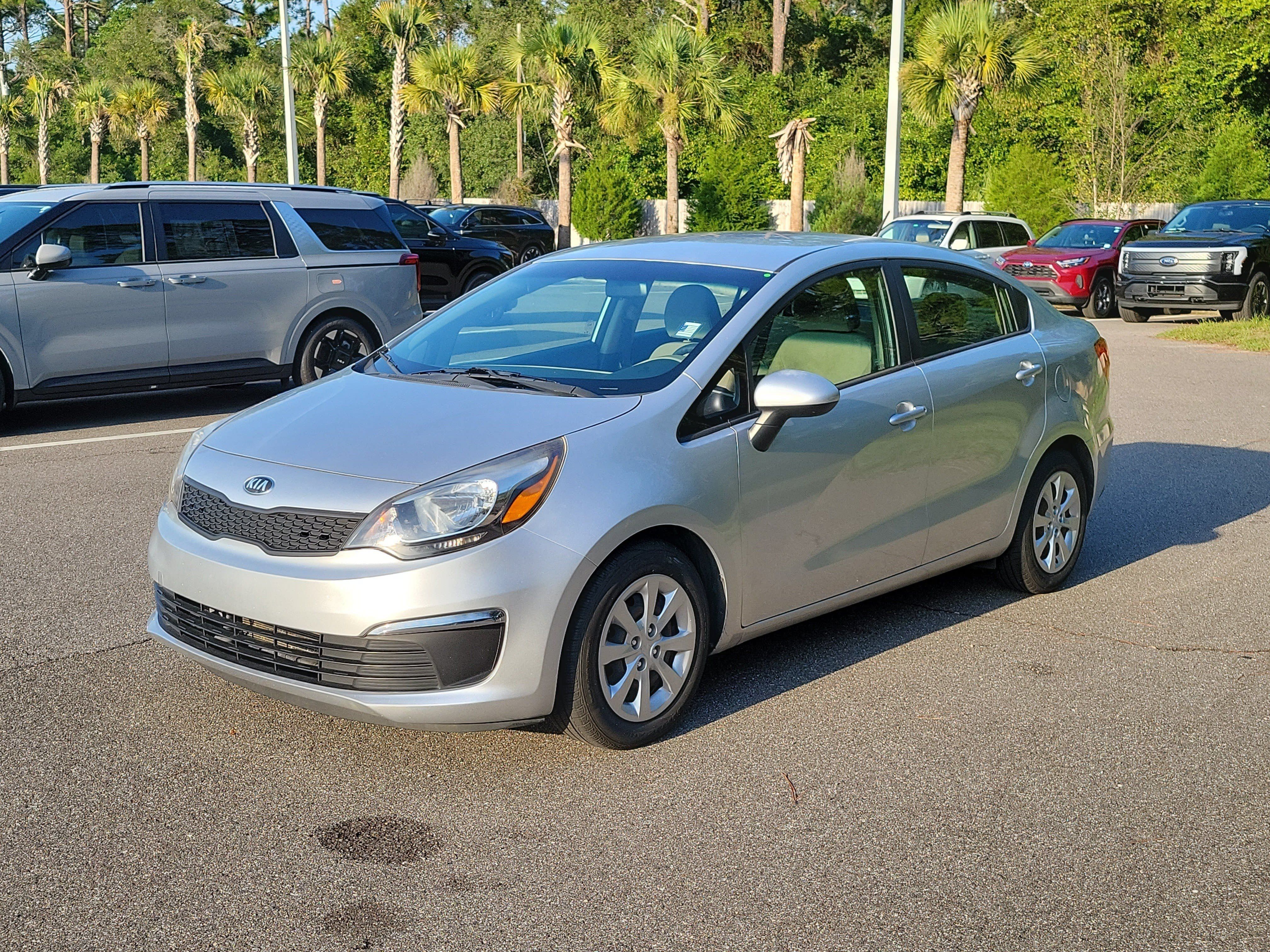 Used 2017 Kia Rio LX FWD image 3