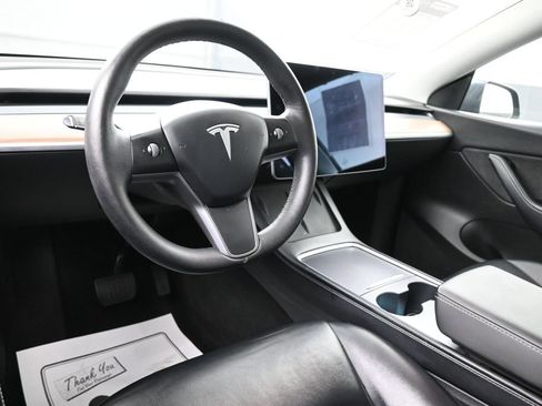 Used 2022 Tesla Model Y Long Range AWD/4WD image 25