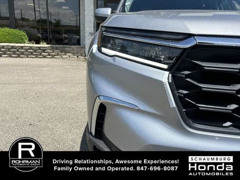 Used 2025 Honda Pilot EX-L image 41