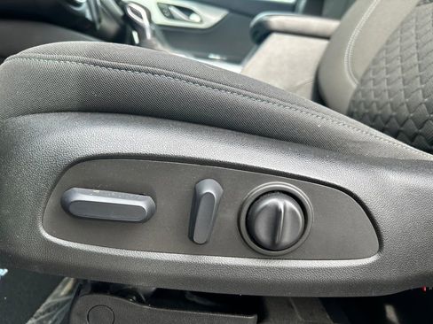 Used 2022 Chevrolet Blazer LT image 24