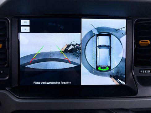 Used 2023 Ford Bronco Badlands image 5