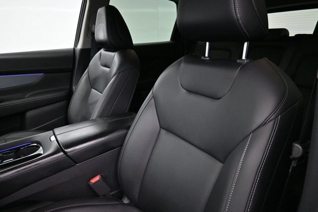 Used 2025 Nissan Murano SL AWD/4WD image 5