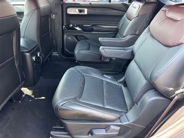 Certified 2023 Ford Explorer Platinum w/ Equipment Group 601A AWD/4WD image 18