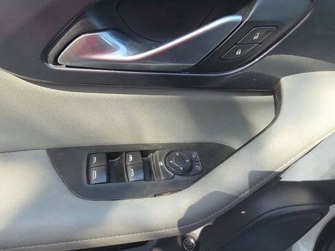 Used 2020 Chevrolet Blazer LT image 13