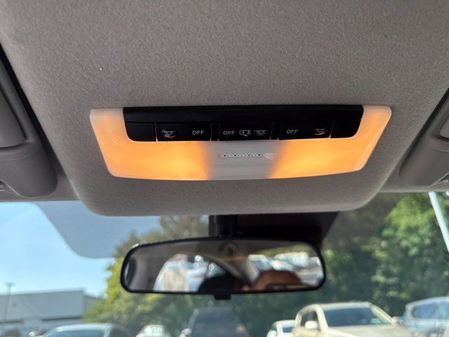 Used 2024 Nissan Versa SV FWD image 22
