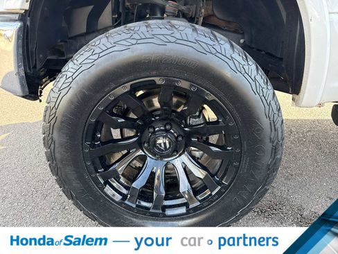 Used 2015 Ford F150 Lariat w/ Equipment Group 502A Luxury image 8