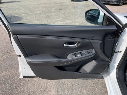 Used 2025 Nissan Sentra SV image 18