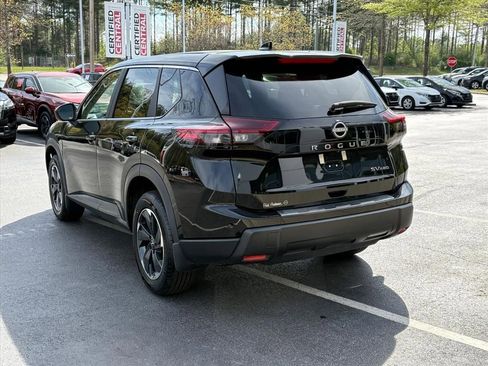 Certified 2024 Nissan Rogue SV image 6