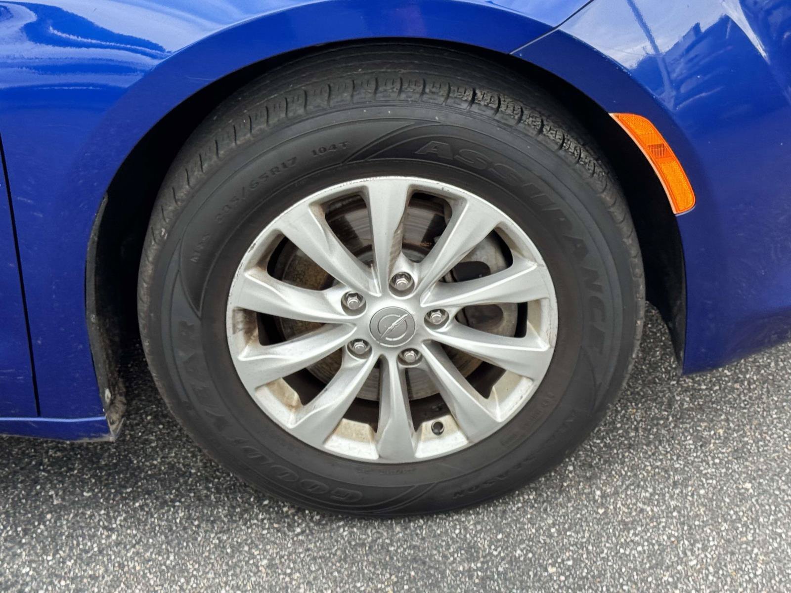 Used 2018 Chrysler Pacifica Touring-L Plus FWD image 6