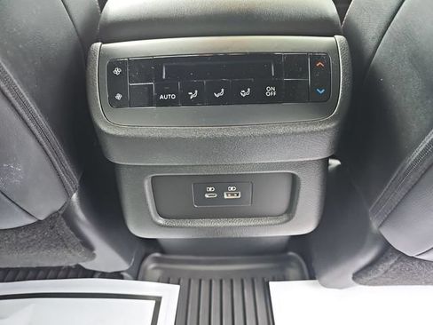 Used 2024 Nissan Pathfinder Rock Creek AWD/4WD image 24