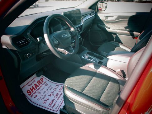 New 2026 Ford Escape ST-Line w/ Tech Pack #1 FWD image 4