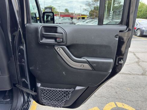 Used 2017 Jeep Wrangler Unlimited Sport w/ Quick Order Package 23S AWD/4WD image 34