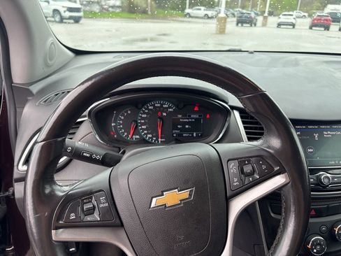 Used 2022 Chevrolet Trax LT w/ Driver Confidence Package AWD/4WD image 27