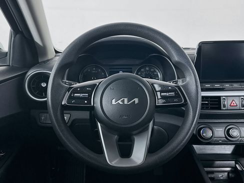 Used 2024 Kia Forte LXS image 17